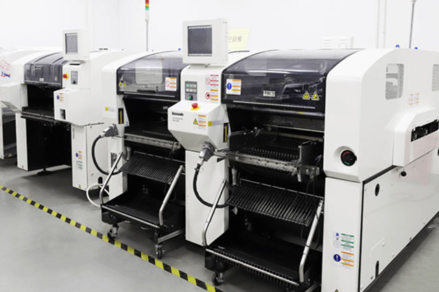 smt生產(chǎn)線對(duì)貼片機(jī)有什么要求